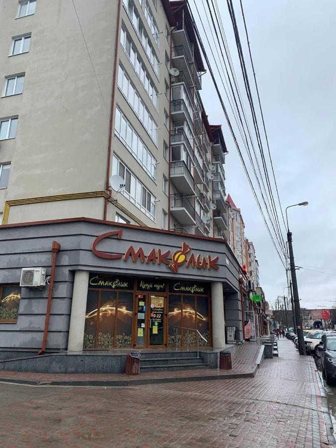 דירות טרנופיל Центр. Поруч Парк Та Став מראה חיצוני תמונה
